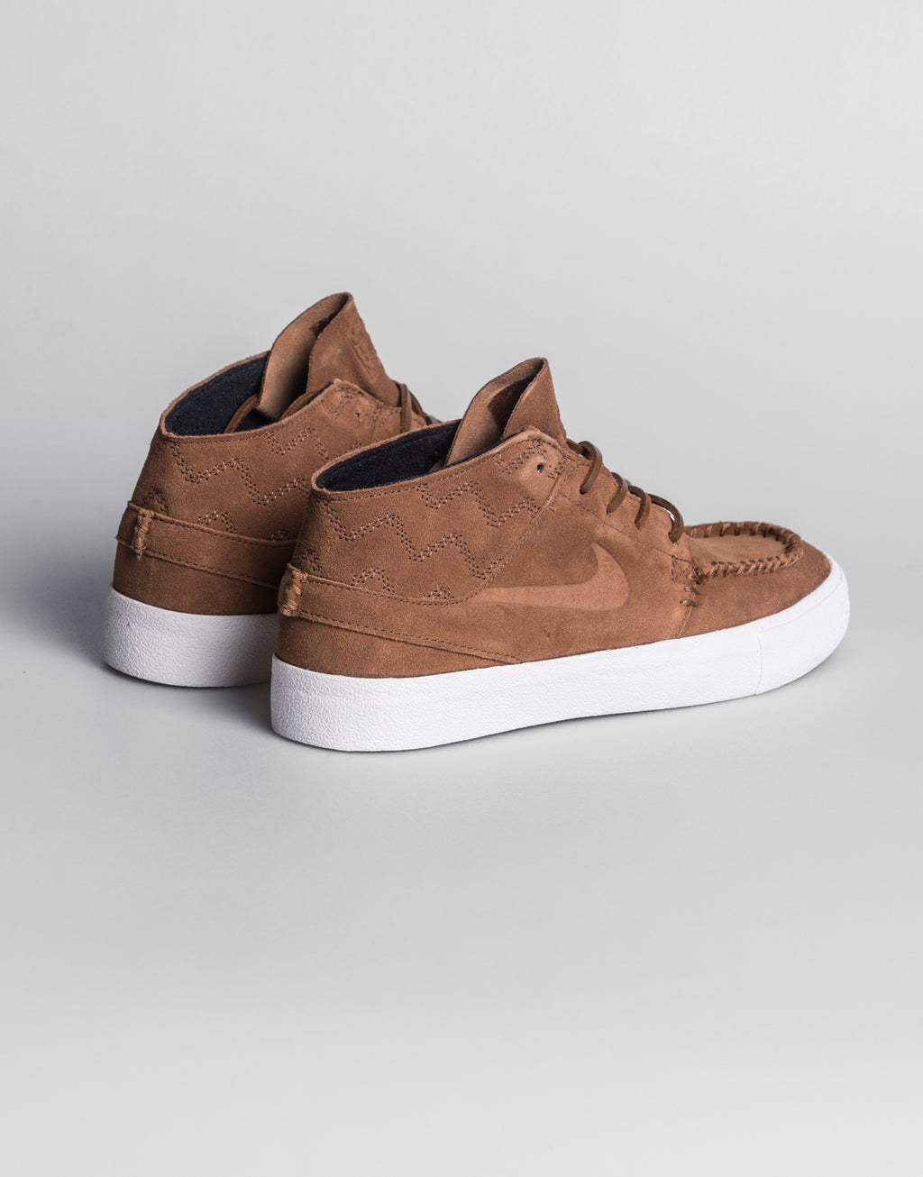 Zoom Janoski Mid RM Crafted