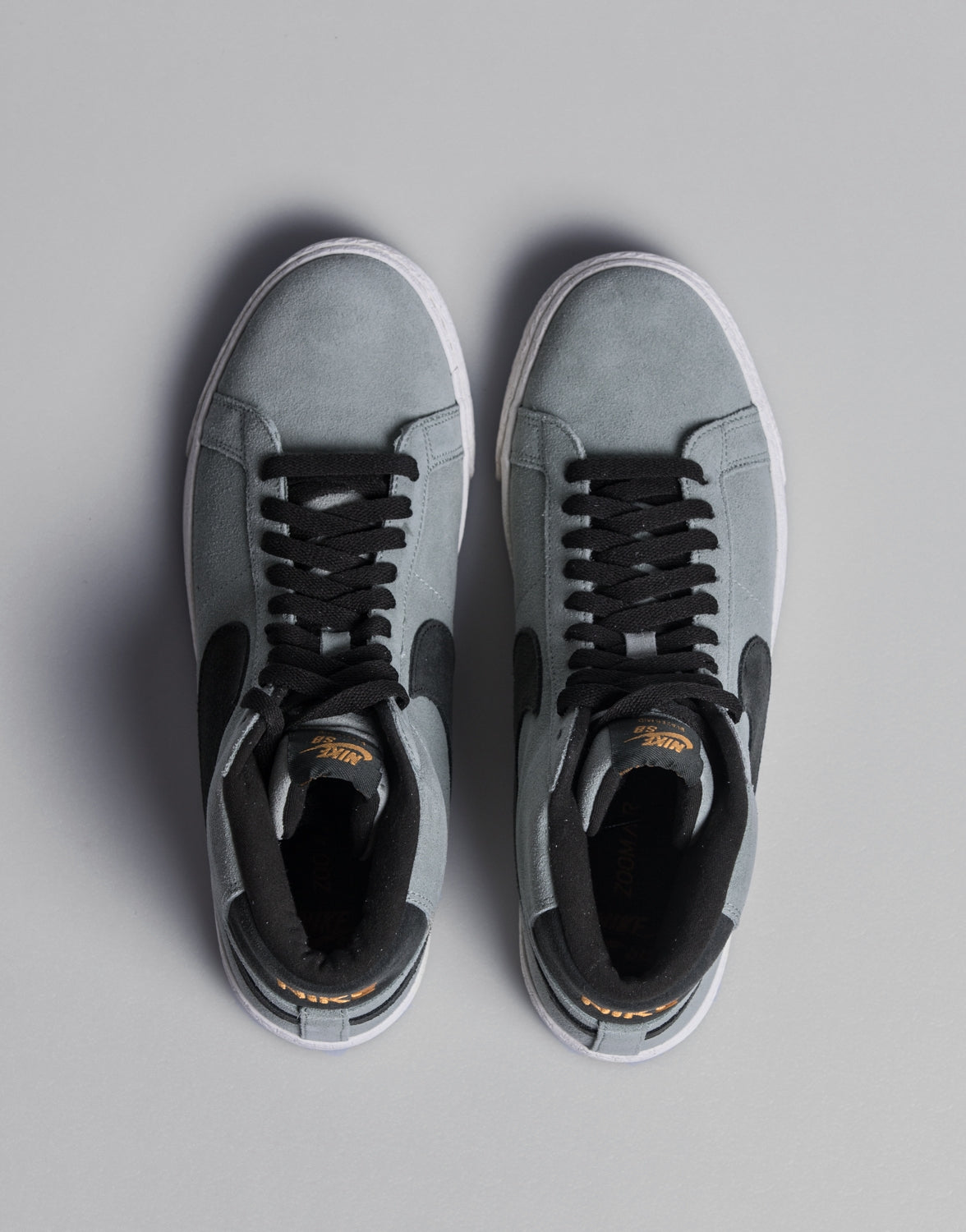 Zoom Blazer Mid