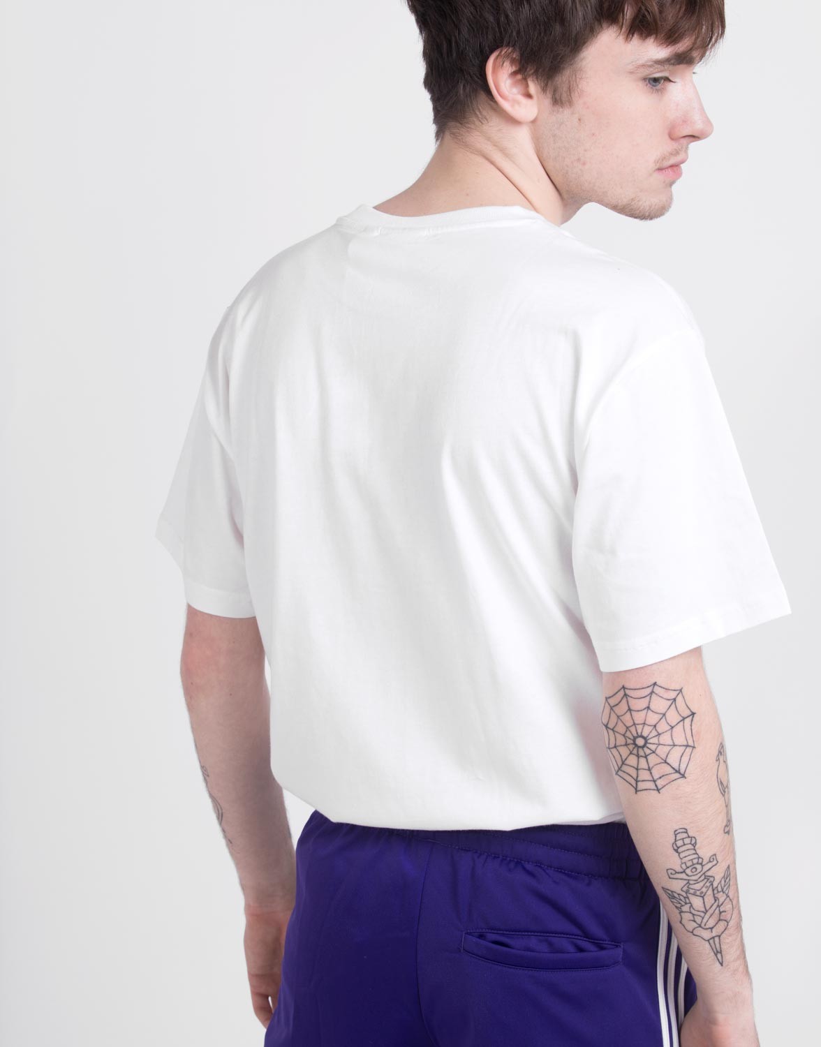 Oval Tee
