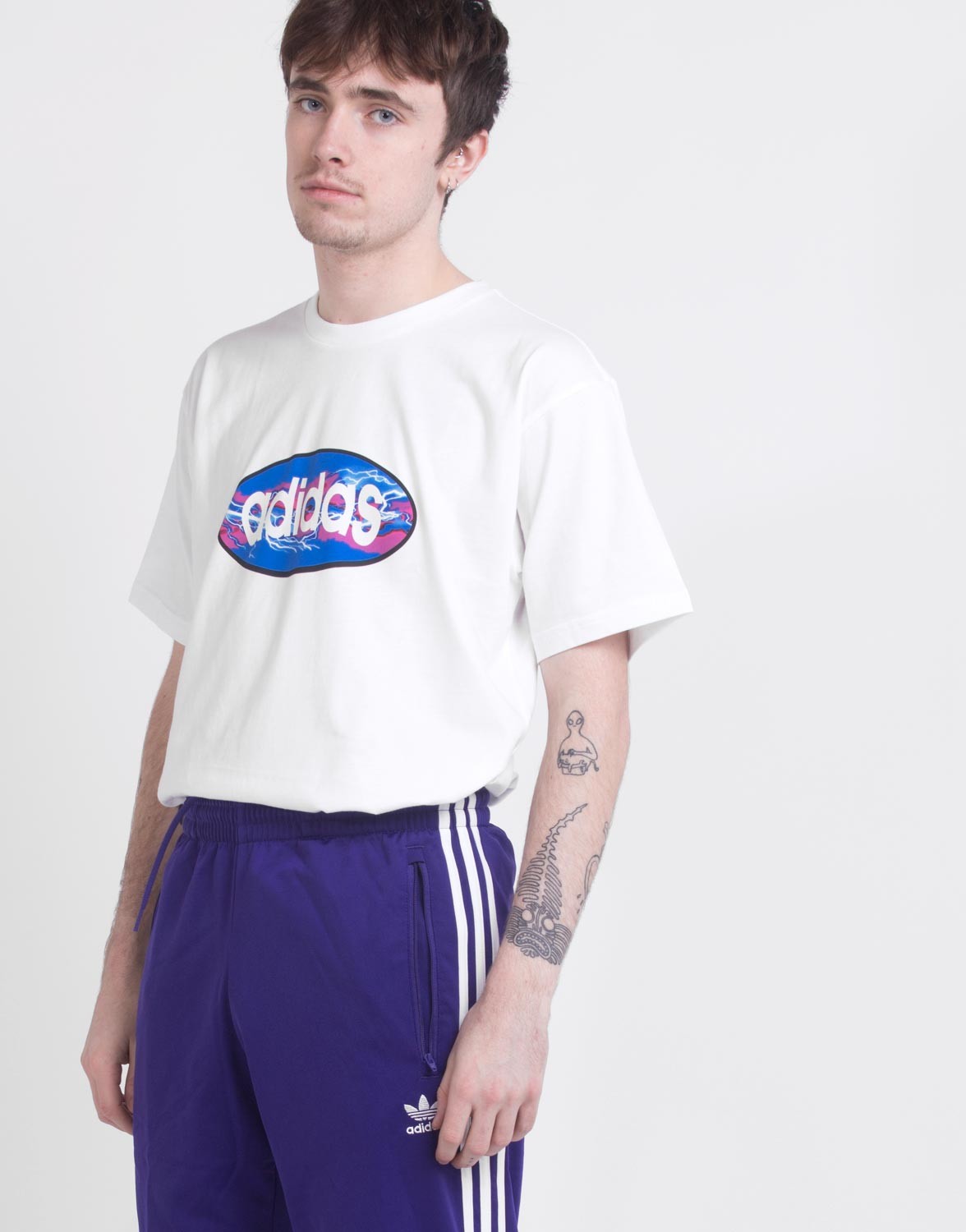 Oval Tee