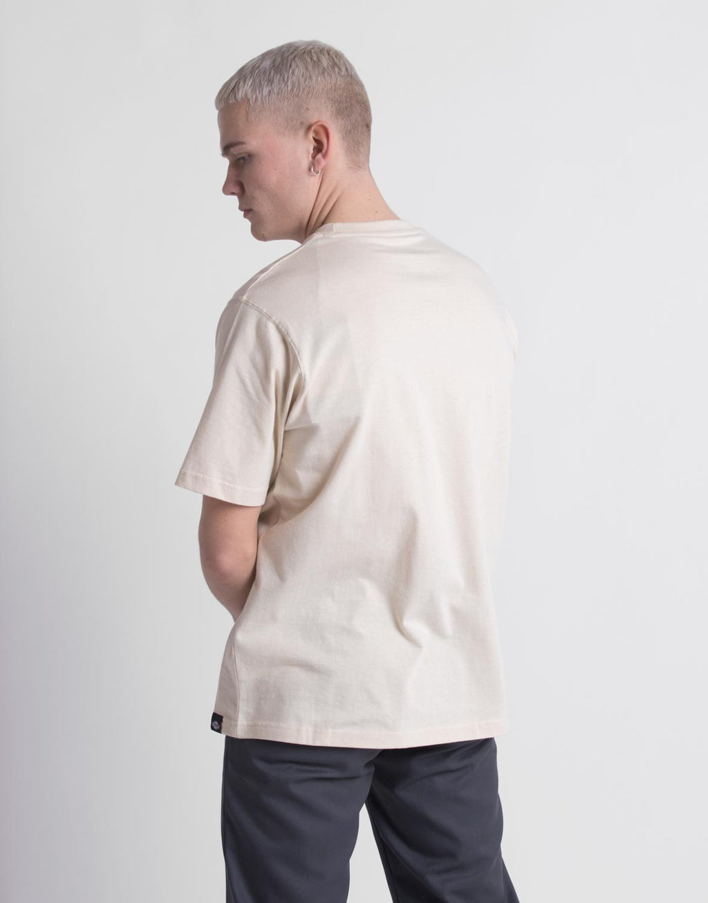 Horseshoe Tee