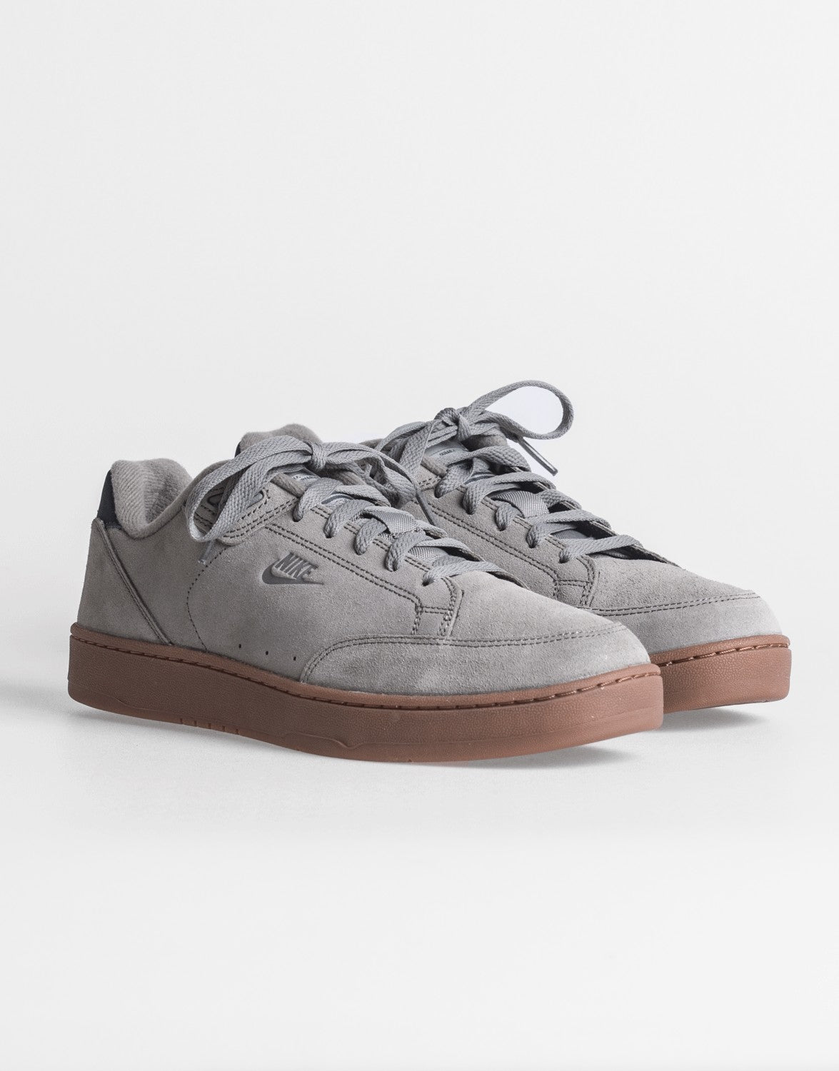 Grandstand II Suede