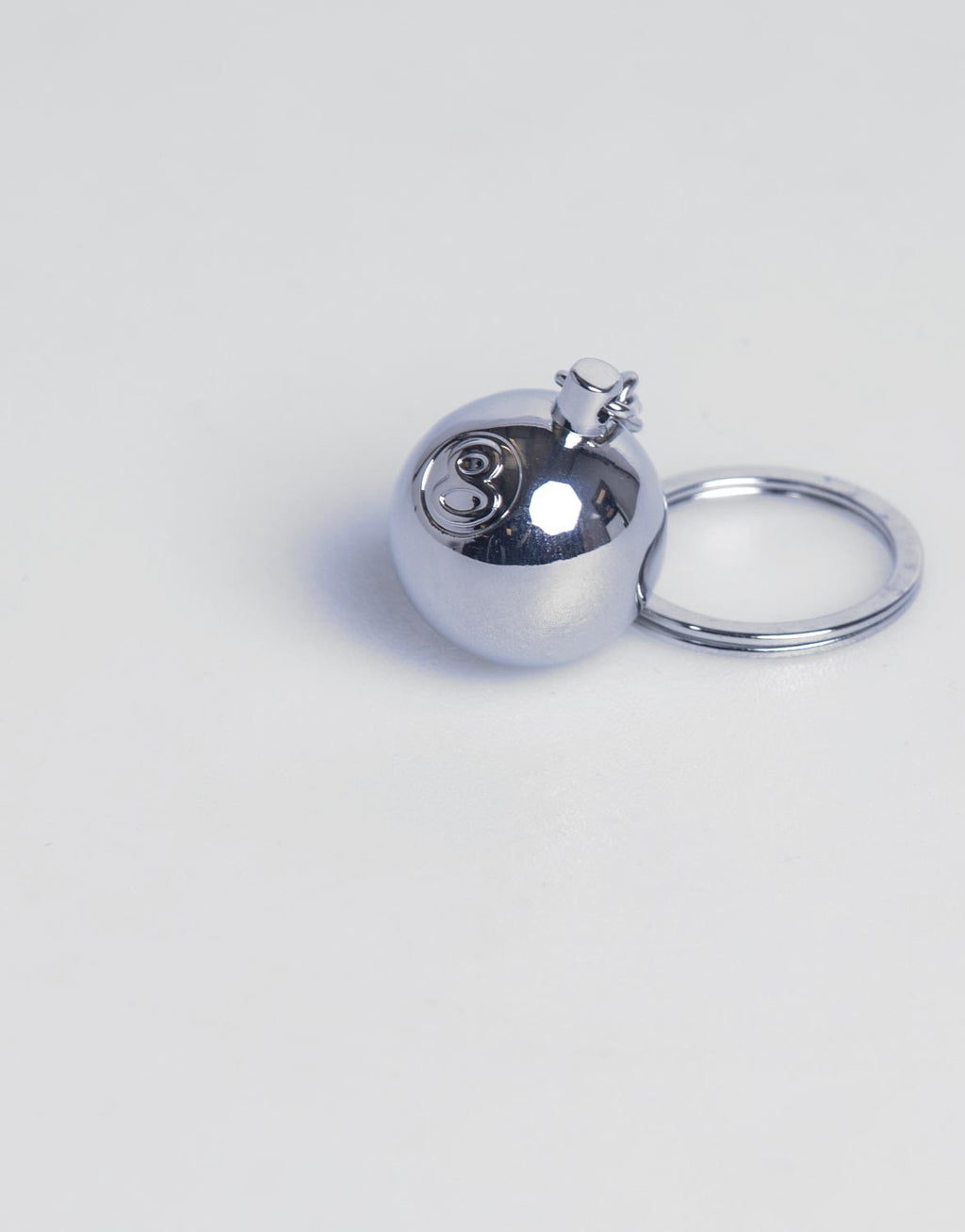 Metal 8 Ball Keychain
