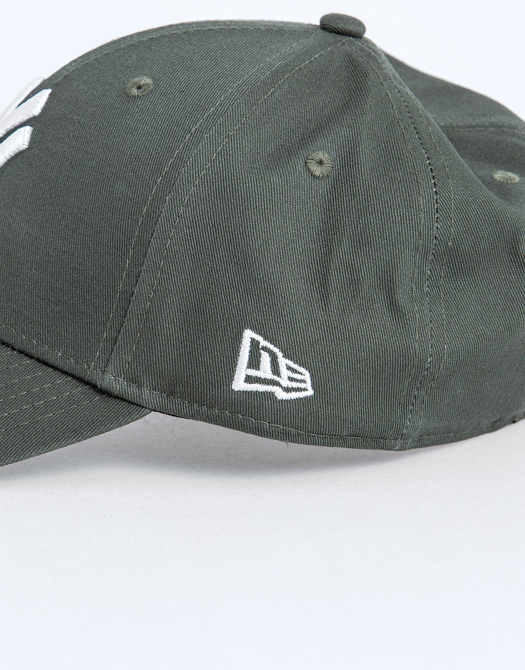 New York Yankees League Essential 940 Cap
