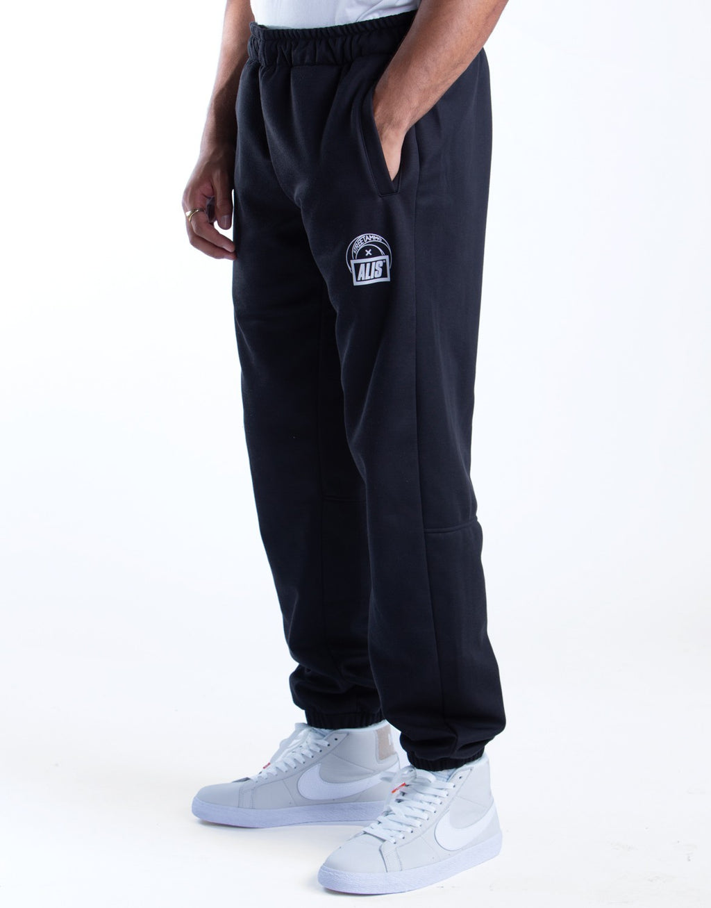 Streetammo x ALIS Trackpant